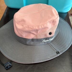 Pink and Gray Sun Shade Sun Hat